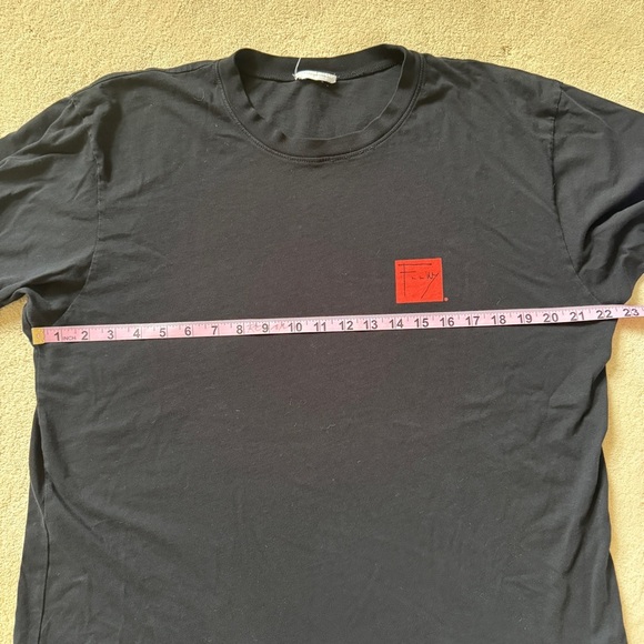 Frank Lloyd Wright Guggenheim Museum T Shirt - Picture 5 of 6